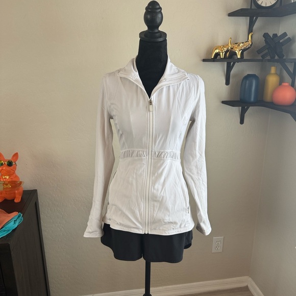 Lululemon Athletica Cream/White Zip-Up Jacket - Picture 1 of 6
